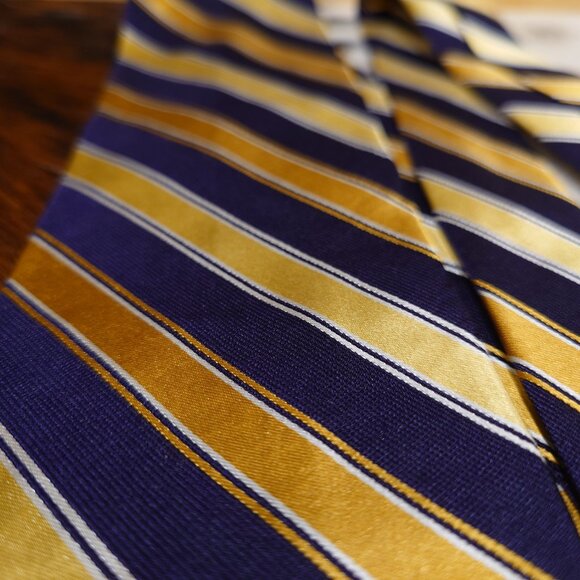 Blue, Copper, Gold and Silver - Picture 2 of 4